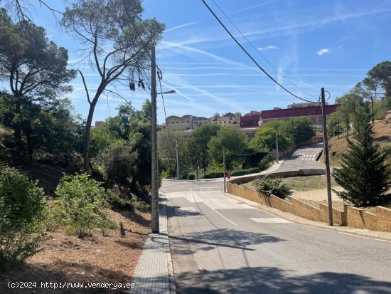 TERRENO JUNTO A CAPELLADES - BARCELONA