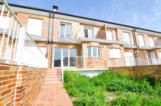 Urbis te ofrece un chalet adosado en venta en Villares de la Reina, Salamanca. - SALAMANCA