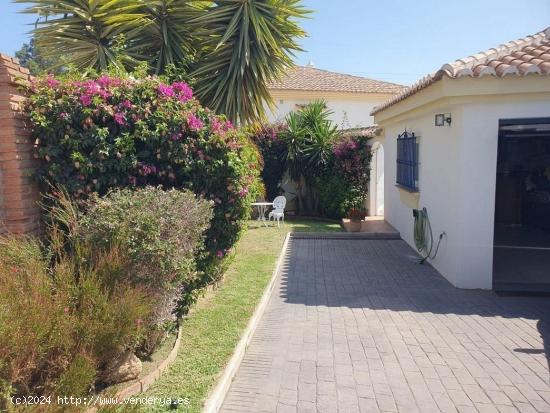 Villa en el Chaparral. Impresionante residencia que combina estilo y comodidad - MALAGA