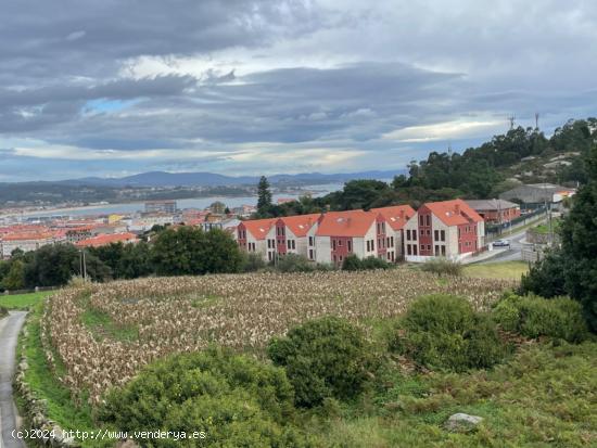 PISO PARA REFORMAR CON 5 HABITACIONES - A CORUÑA