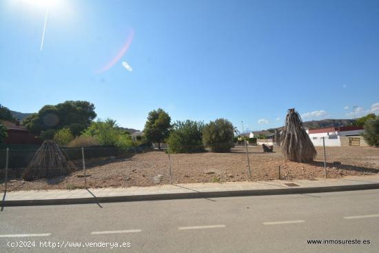  Parcela urbana en Urb. Montepinar, Orihuela. Parcela de 890 m2. de superficie a dos calles. - ALICAN 