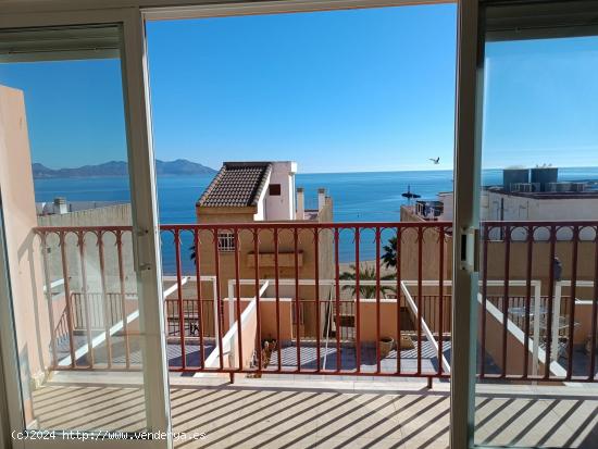 ESTUPENDO APARTAMENTO A TAN SOLO 40MT DEL MAR...... - MURCIA