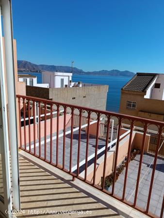 ESTUPENDO APARTAMENTO A TAN SOLO 40MT DEL MAR...... - MURCIA