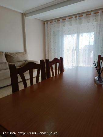 ESTUPENDO APARTAMENTO A TAN SOLO 40MT DEL MAR...... - MURCIA