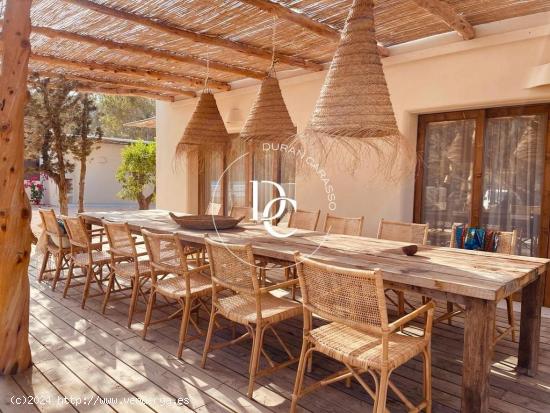  Villa de diseño en venta en Cala Saona, Formentera - BALEARES 