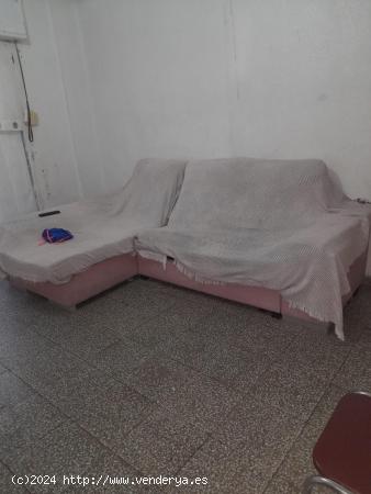 OPORTUNIDAD PISO PARA REFORMA JUNTO AMBULATORIO SAN FERMIN - ALICANTE