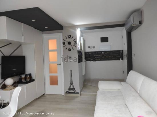 Dúplex en venta en calle de Andorra, 55, Madrid - MADRID