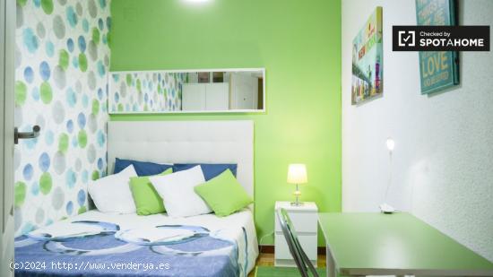 Bonita habitación en alquiler en piso de 6 dormitorios en Alcalá de Henares - MADRID