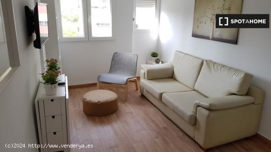 Habitación en piso compartido en Sevilla - SEVILLA