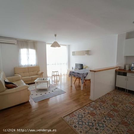  Apartamento completo de 2 dormitorios en Málaga - MALAGA 