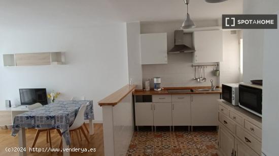 Apartamento completo de 2 dormitorios en Málaga - MALAGA