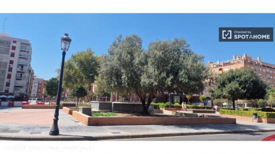 Apartamento de 2 dormitorios en alquiler en El Cabanyal - VALENCIA