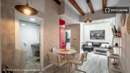 Apartamento de 2 dormitorios en alquiler en Malasaña - MADRID