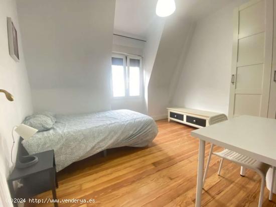  Se alquila habitación en piso compartido en Bilbao - VIZCAYA 