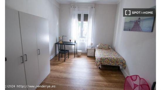 Se alquila habitación en piso compartido en Bilbao - VIZCAYA