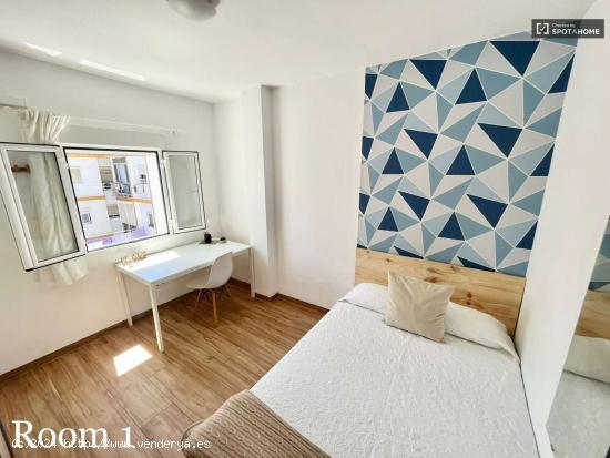 &quot Habitación luminosa con cama doble, armario XXL, TV 32' y WIFi, ideal para estudiantes&am