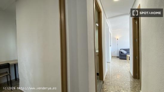 Apartamento de 2 dormitorios en alquiler en El Cabanyal - VALENCIA