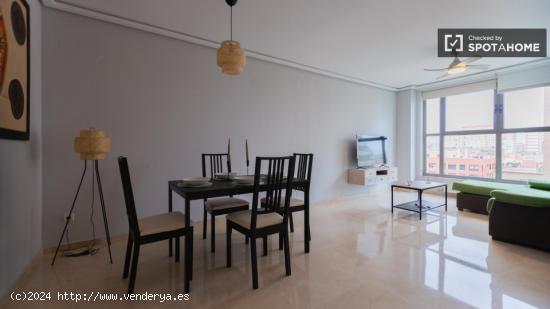 Apartamento de 2 dormitorios en alquiler en Quatre Carreres. - VALENCIA