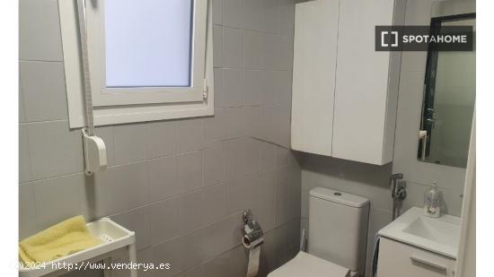 Apartamento de 2 dormitorios en alquiler en Ciutat Vella - VALENCIA