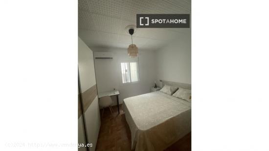 Habitación en piso compartido en Málaga - MALAGA