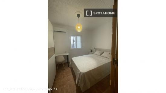 Habitación en piso compartido en Málaga - MALAGA