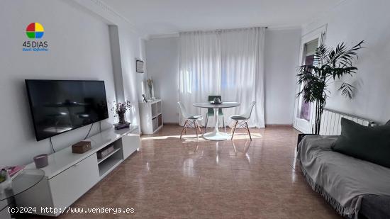 Habitación ideal para estudiantes situada en Barcelona. - BARCELONA