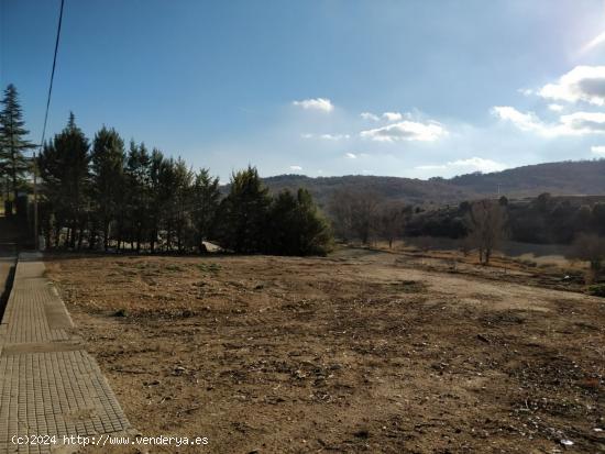 Parcela de 1000 m2 en un entorno envidiable - GUADALAJARA