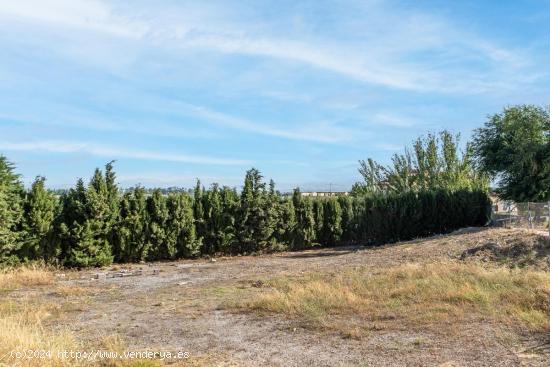 OPORTUNIDAD DE PARCELO DE USO INDUSTRIAL - GRANADA