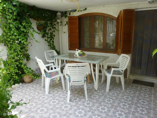 PRECIOSO DUPLEX CON AMPLIA PARCELA EN ZONA TRANQUILA Y CERCA DE LA PLAYA - MURCIA