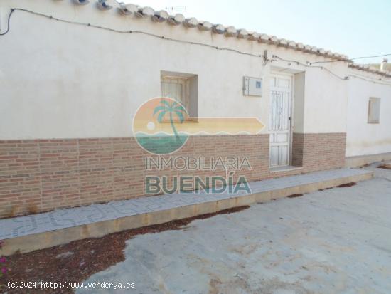 CASA DE CAMPO PARA REFORMAR en venta - MURCIA