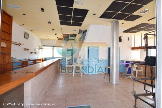 AMPLIO LOCAL COMERCIAL DESTINADO A HOSTELERIA CON TERRAZA - MURCIA