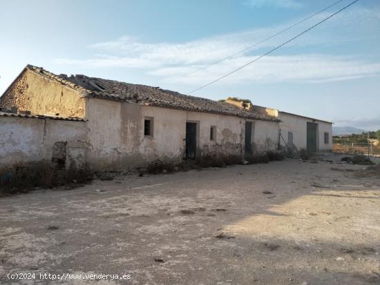  CASA PARA RESTAURAR - MURCIA 