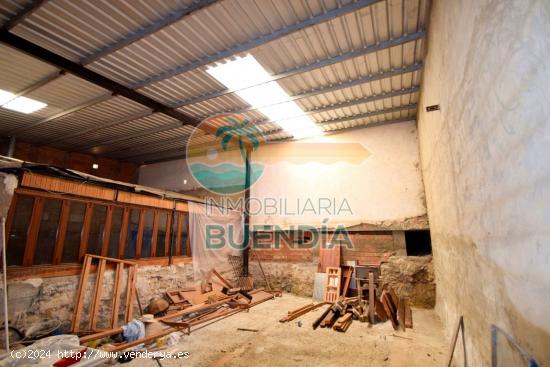 Amplia nave industrial en venta, Mazarrón centro. - MURCIA