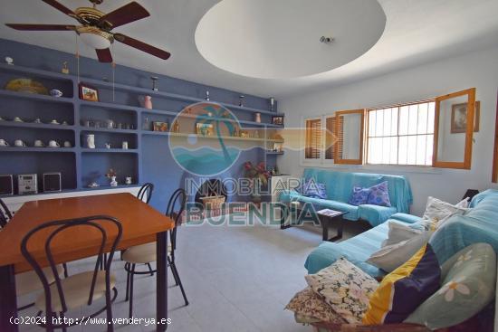 CASA CON AMPLIA TERRAZA EN VENTA - MURCIA