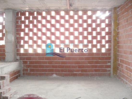 LOCAL DE UNOS 150M2, SITUADO EN ZONA COMERCIAL. REF 5022 - MURCIA