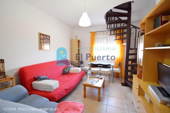 BONITO APARTAMENTO CON HABITACIÓN ABUHARDILLADA. en venta - MURCIA