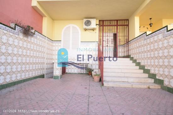 AMPLIO DUPLEX CON TERRAZA Y SOTANO A POCOS METROS DE LA PLAYA Y EL PASEO MARITIMO . REF 911 - MURCIA