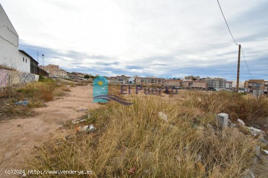 Amplio solar para urbanizar en pleno centro de Puerto de Mazarrón - REF. 1439 - MURCIA