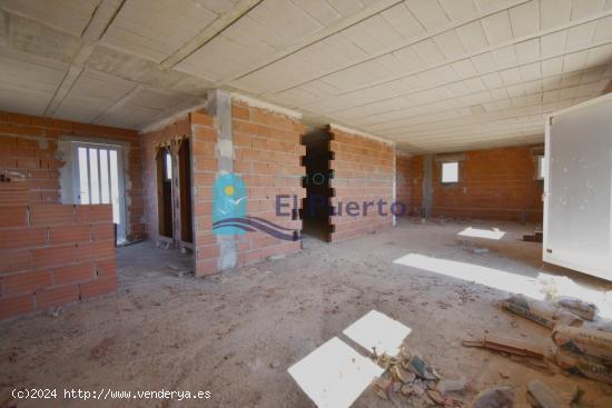 CASA DE CAMPO DE NUEVA CONTRUCION CON PARCELA-REF.2044. - MURCIA