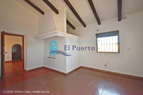 CASA DE CAMPO RESTAURADA + CASA PARA RESTAURAR EN TERRENO DE 30.000 METROS - REF 557 - MURCIA