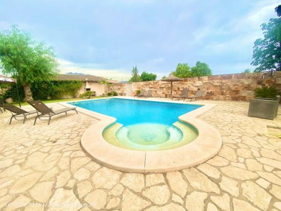 Finca rústica en Sa Pobla con jardín, piscina privada y apartamento independiente. - BALEARES