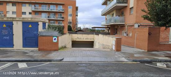 PLAZA DE PARKING DE BUEN TAMAÑO EN VENTA O ALQUILER CON OPCIÓN A COMPRA - TARRAGONA