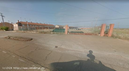 DISPONIBLE TERRENO EN BENAVENTE - ZAMORA