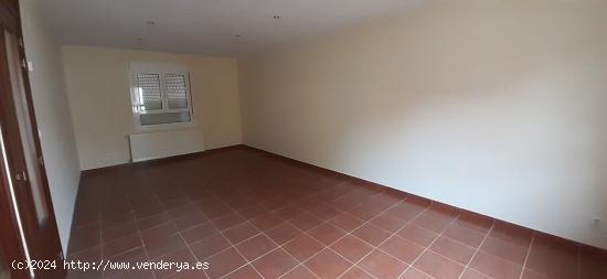 DISPONIBLES DOS CHALETS EN ZONA RURAL - ZAMORA