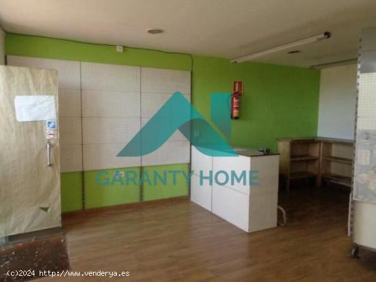  Se vende o alquila local en Hernán Cortés - CACERES 