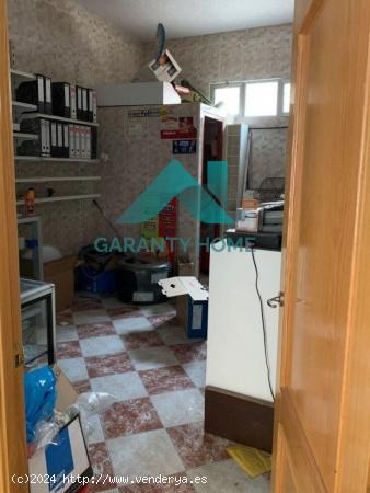 Se alquila Local Comercial zona Eroski - CACERES