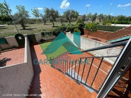 SE VENDE ADOSADO EN EL NUEVO CACERES - CACERES