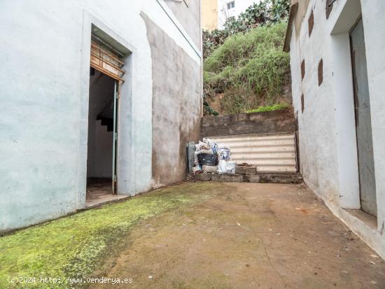 Edificio de dos plantas en el Barranco Las Garzas - Guía. - LAS PALMAS