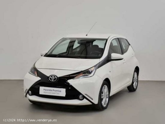 Toyota Aygo ( 1.0 VVT-i x-play )  - Jeréz de la Frontera