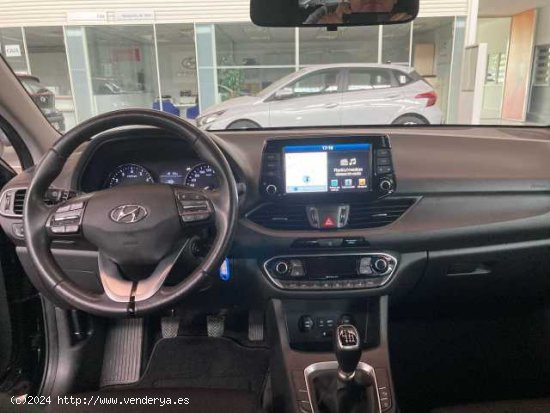 Hyundai i30 ( 1.0 TGDI Tecno 120 )  - Pamplona